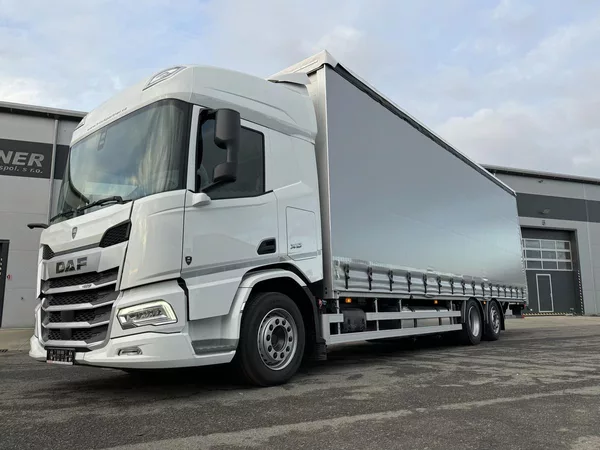 DAF XD 410*6X2*H.ČELO *23PALET*26T