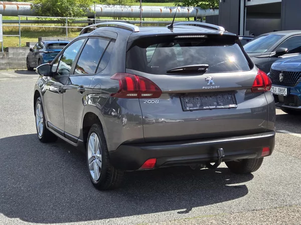 Peugeot 2008 1.2 PT 110 ALLURE MAN6 - foto 3