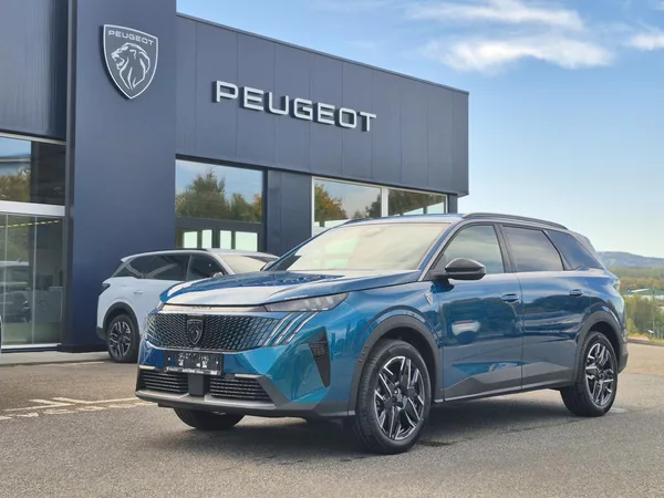 Peugeot 5008 GT Hybrid 145 e-DCS6