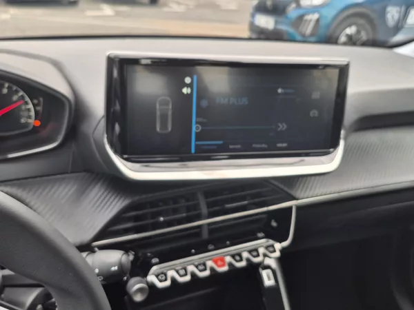 Peugeot 208 STYLE Turbo 100 MAN6 - foto 16