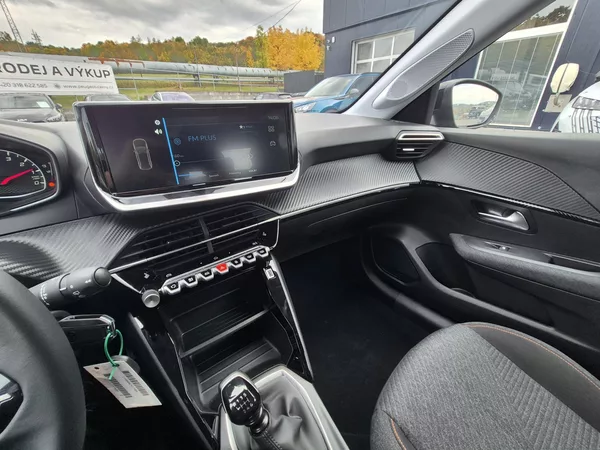 Peugeot 208 STYLE Turbo 100 MAN6 - foto 18
