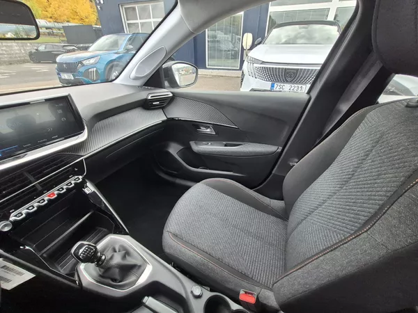 Peugeot 208 STYLE Turbo 100 MAN6 - foto 19