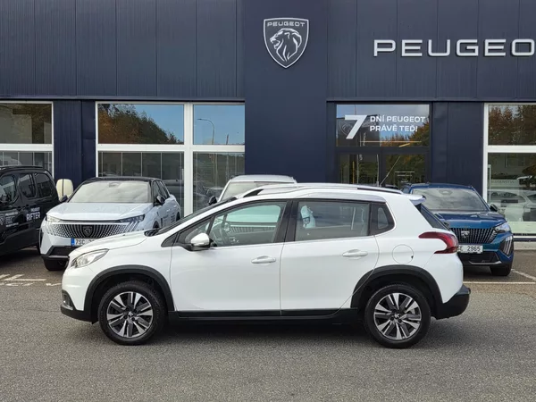 Peugeot 2008 1.2 PT 110 ALLURE MAN5 - foto 2
