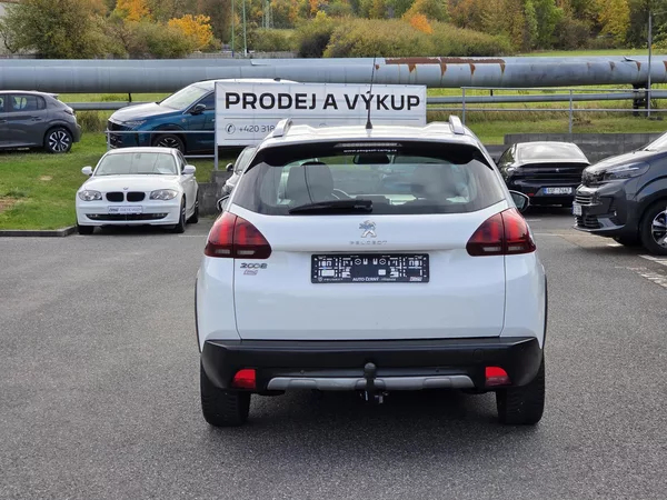 Peugeot 2008 1.2 PT 110 ALLURE MAN5 - foto 4