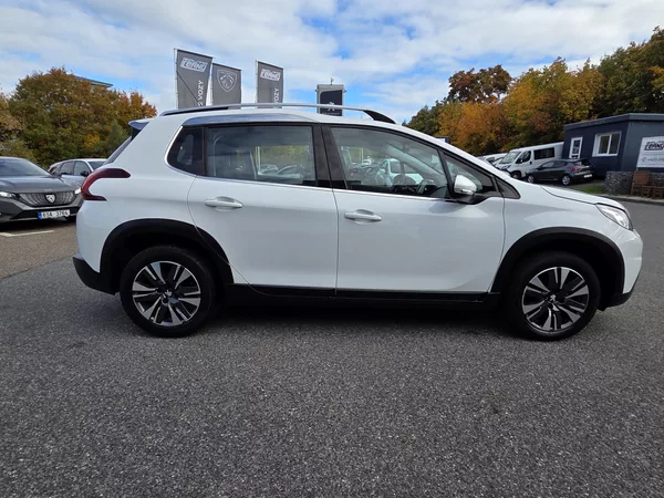 Peugeot 2008 1.2 PT 110 ALLURE MAN5 - foto 6