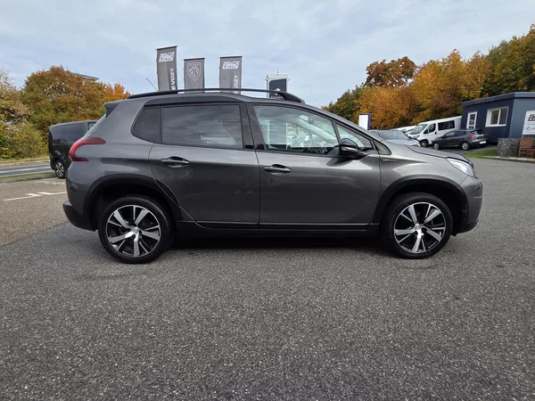 Peugeot 2008 1.2 PT 130 GT line MAN 6 - foto 6