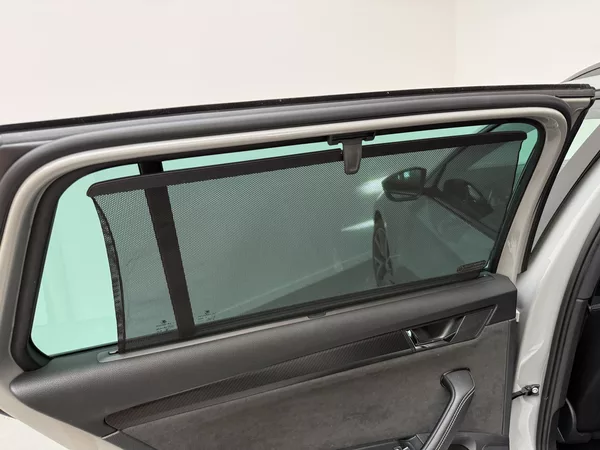 Škoda Superb 2.0 TSI 140kW SportLine Combi - foto 12