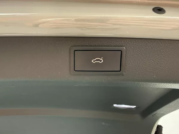 Škoda Superb 2.0 TSI 140kW SportLine Combi - foto 14