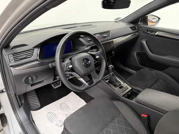 Škoda Superb 2.0 TSI 140kW SportLine Combi - foto 5