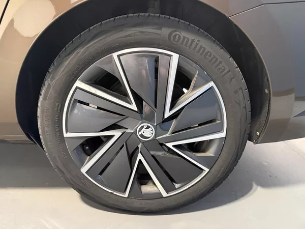 Škoda Superb 1.5 TSI 110kW ACT Style Combi - foto 14