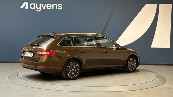 Škoda Superb 1.5 TSI 110kW ACT Style Combi - foto 2