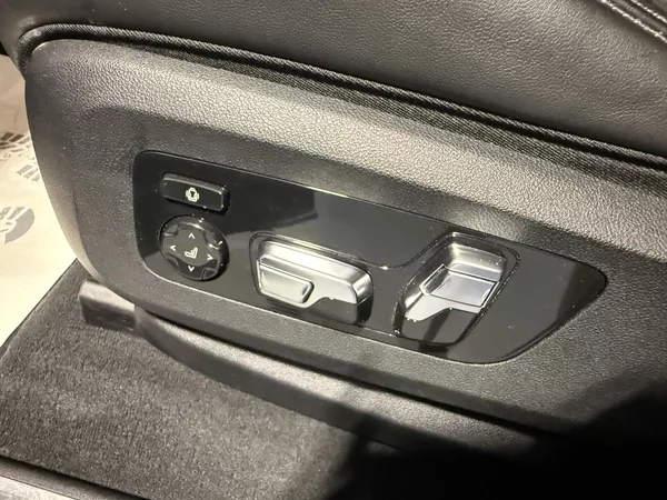 BMW XM 4.4 PHEV - foto 11