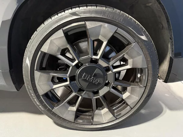 BMW XM 4.4 PHEV - foto 15