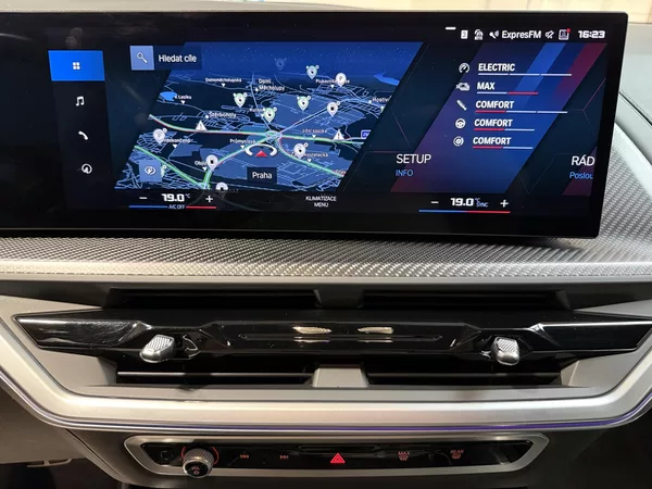 BMW XM 4.4 PHEV - foto 7