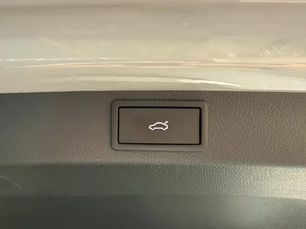Škoda Karoq 1.5 TSI 110kW Top Selection - foto 13