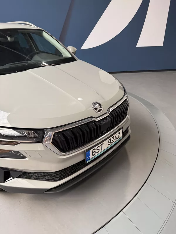 Škoda Karoq 1.5 TSI 110kW Top Selection - foto 5
