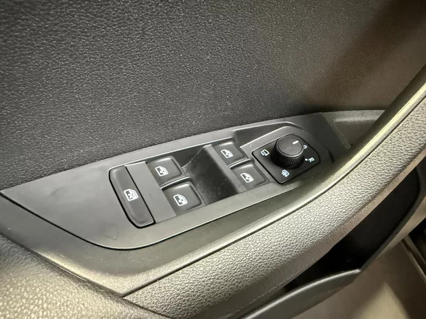 Škoda Karoq 1.5 TSI 110kW Top Selection DS - foto 9