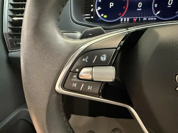 Škoda Karoq 1.5 TSI 110kW Top Selection DS - foto 13