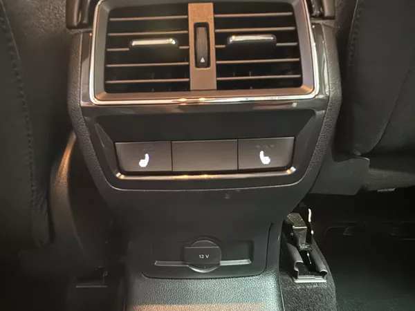 Škoda Karoq 1.5 TSI 110kW Top Selection DS - foto 17