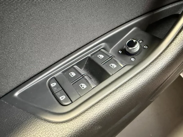 Audi A4 2.0 40 TDI quattro S tron Adva - foto 10
