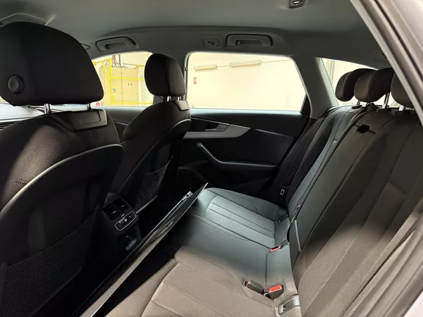 Audi A4 2.0 40 TDI quattro S tron Adva - foto 11