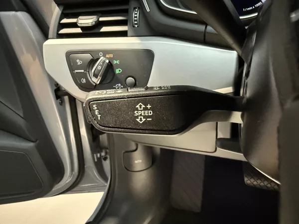 Audi A4 2.0 40 TDI quattro S tron Adva - foto 9