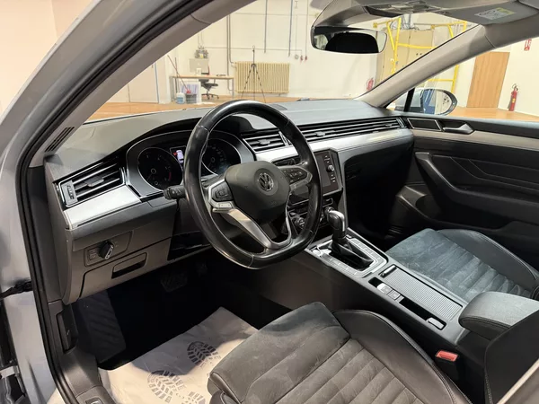 Volkswagen Passat 2.0 TDI 147kW BMT DSG Elegance - foto 5