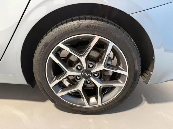 Kia Ceed 1.5 T-GDI 118kW Top SW DCT - foto 13