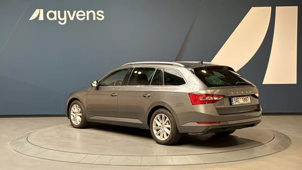 Škoda Superb 2.0 TDI 147kW 4x4 Style Combi - foto 3