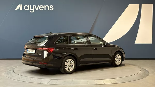 Škoda Octavia 2.0 TDI 110kW DSG Ambition Com - foto 2