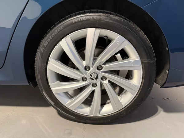 Škoda Octavia 1.4 TSI iV 150 kW DSG Style Co - foto 13