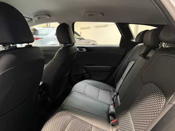 Kia Ceed 1.5 T-GDI 103kW Top SW DCT - foto 11