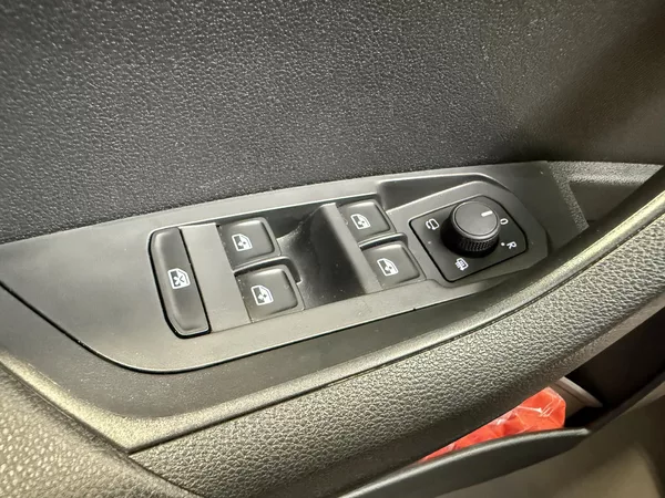 Škoda Karoq 1.5 TSI 110kW Sportline DSG - foto 9