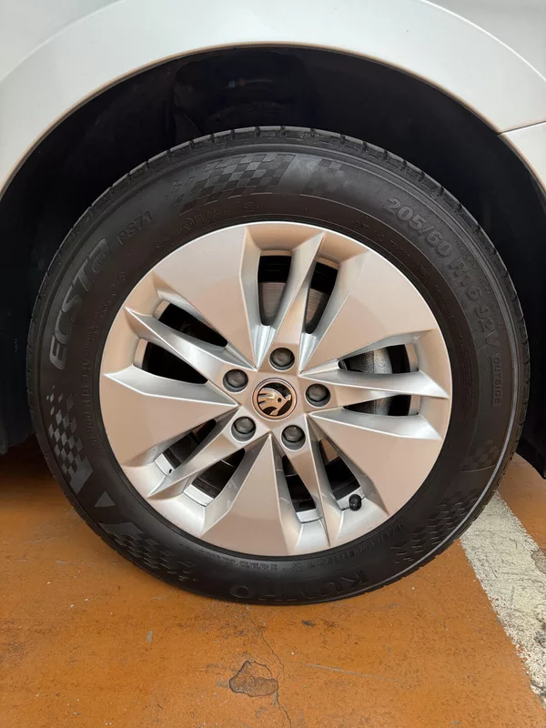 Škoda Octavia 2.0 TDI 85kW Ambition Combi - foto 14