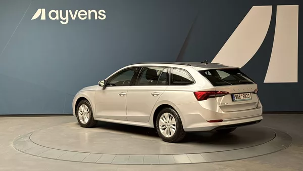 Škoda Octavia 2.0 TDI 85kW Ambition Combi - foto 3