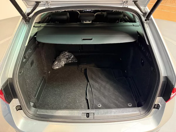 Škoda Superb 2.0 TDI 110kW Style Combi DSG - foto 13