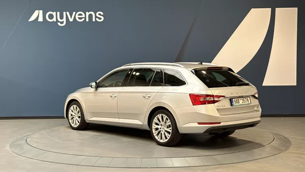 Škoda Superb 2.0 TDI 110kW Style Combi DSG - foto 3
