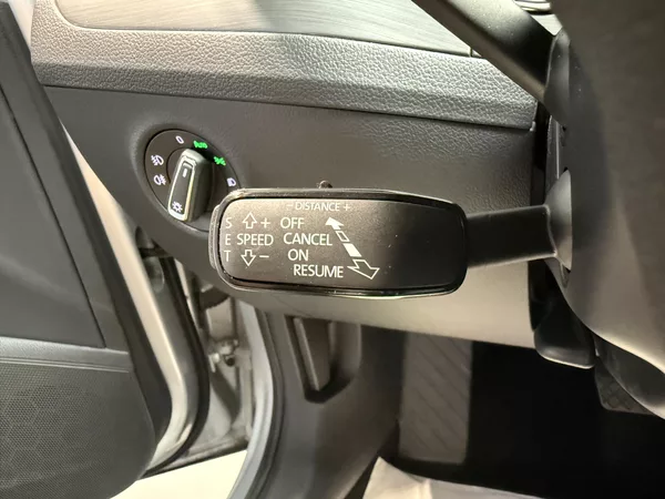 Škoda Superb 2.0 TDI 110kW Style Combi DSG - foto 10