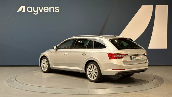 Škoda Superb 2.0 TDI 110kW Style Combi DSG - foto 3