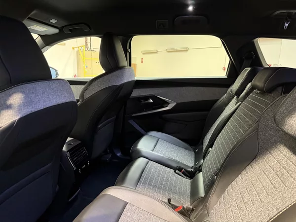 Peugeot 5008 ALLURE Hybrid 136 e-DCS6 - foto 12