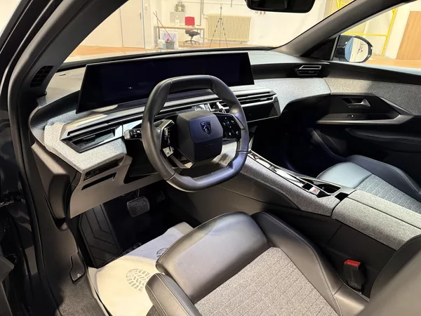 Peugeot 5008 ALLURE Hybrid 136 e-DCS6 - foto 5