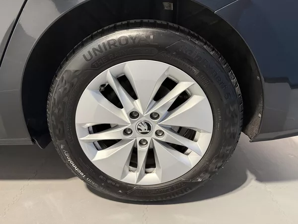 Škoda Octavia 2.0 TDI 85kW DSG Ambition Comb - foto 13