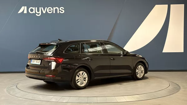Škoda Octavia 2.0 TDI 85kW DSG Ambition Comb - foto 2