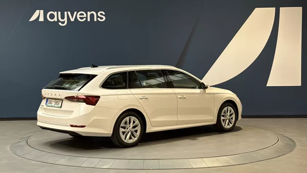 Škoda Octavia 1.5 TSI 110kW Style Combi - foto 2