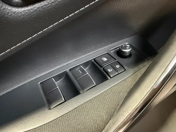 Toyota Corolla 1.8 Hybrid e-CVT Comfort Touri - foto 10