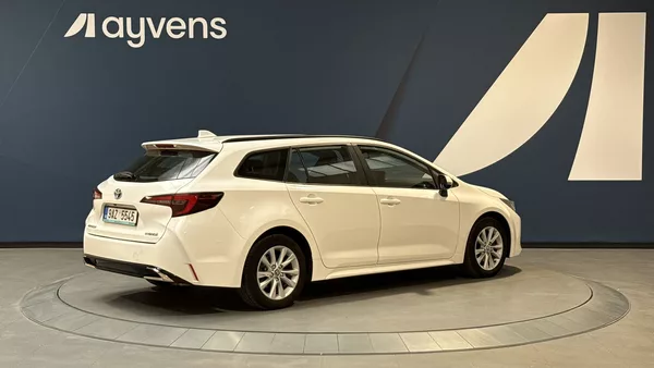 Toyota Corolla 1.8 Hybrid e-CVT Comfort Touri - foto 2
