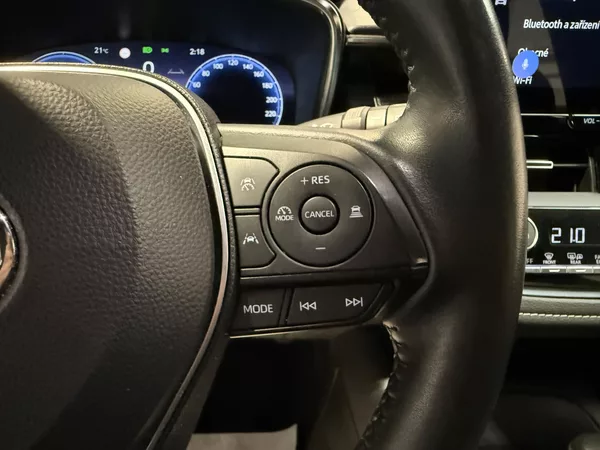 Toyota Corolla 1.8 Hybrid e-CVT Comfort Touri - foto 9