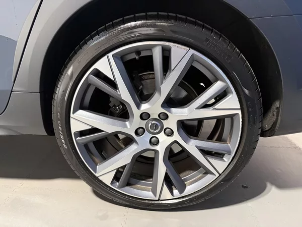 Volvo V90 B6 AWD benzin Ultimate Auto - foto 16