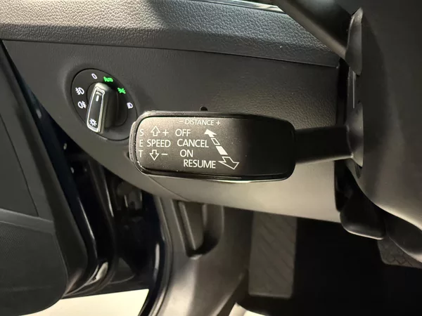 Škoda Superb 2.0 TDI 110kW L&K Combi DSG - foto 9