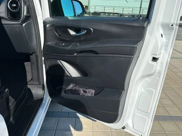 Mercedes-Benz Vito Tourer 116CDI Long 4Matic Pro - foto 19